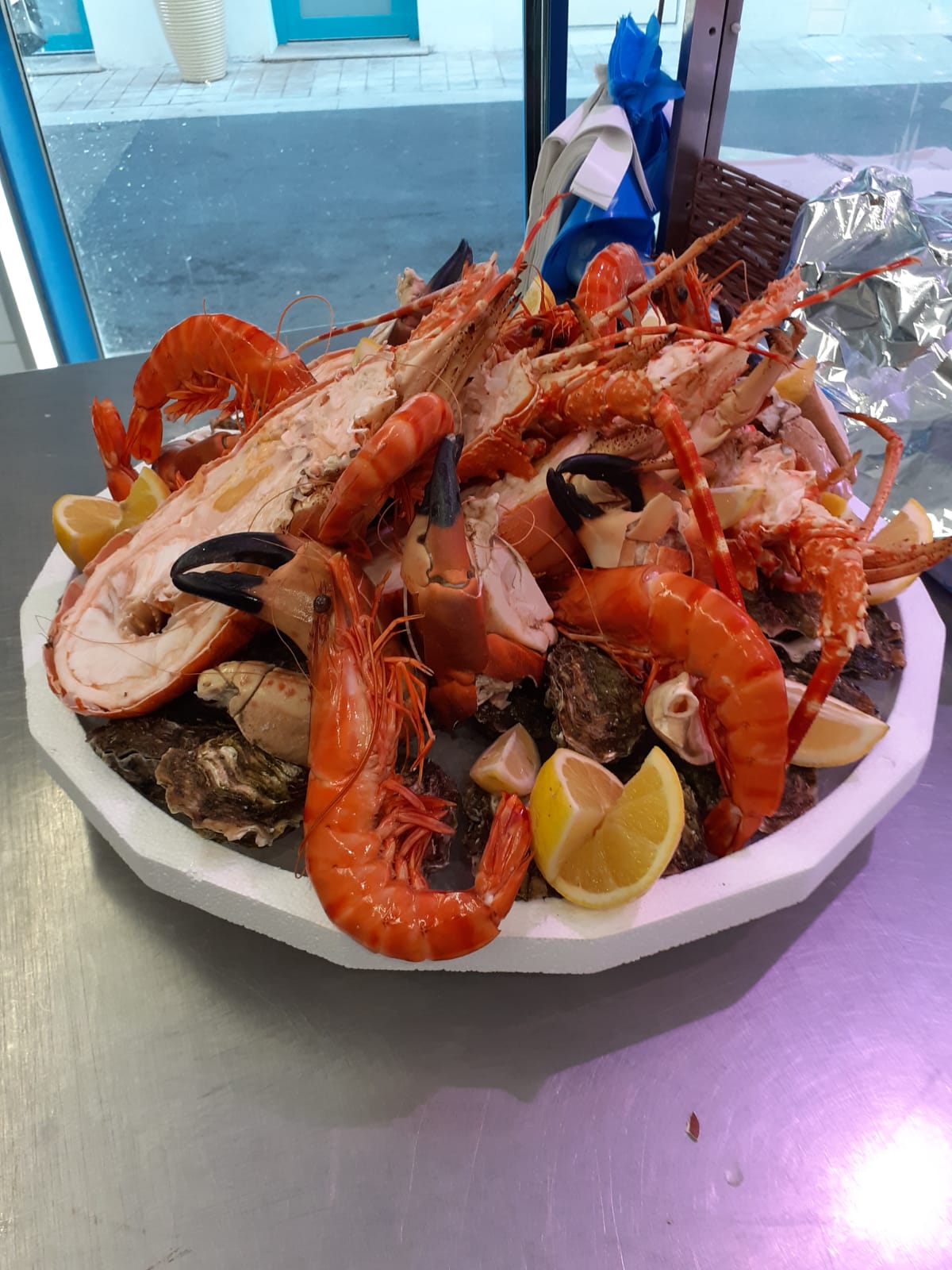 poissonnerie cagnes sur mer-poissonnier saint laurent du var-fruits de mer villeneuve loubet-traiteur la gaude-plateau fruits de mer la colle sur loup-poisson biot