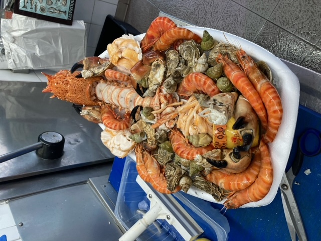 poissonnerie cagnes sur mer-poissonnier saint laurent du var-fruits de mer villeneuve loubet-traiteur la gaude-plateau fruits de mer la colle sur loup-poisson biot